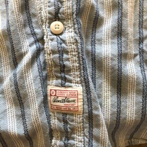 Men’s Levis shirt